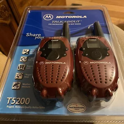 Motorola TalkAbout T5200 AA 2-Mile 14-Channel FRS Two-Way Radio (Pair) • $59