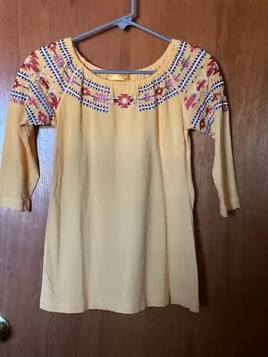 Cowgirl Tuff Co. Women’s Yellow 3/4 Sleeve Shirt - Size XS (s106) • $9.95