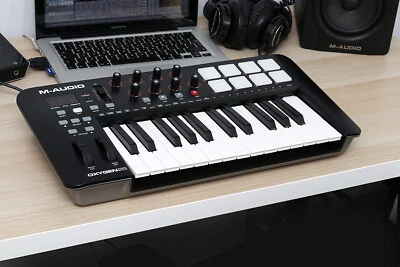 £57 • Buy M-Audio Oxygen 25 IV - 25-Key USB MIDI Keyboard Controller -(0694318015995) MINT