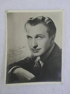 Autographed Publicity Photo VINCENT PRICE 1941 9 3/4  X 7 1/2  • $249.95