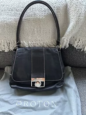 Oroton Black Leather Handbag Medium Size • $35