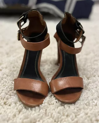 $15 • Buy Zara Tan And Black Sandals Size 6.5/37