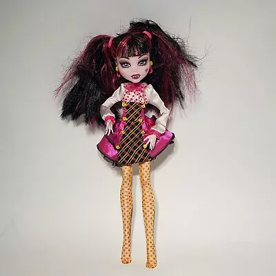 Monster High Draculaura Doll Forbitten Love School’s Out 2008 • $85.95