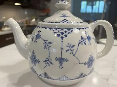 Furnivals Limited Denmark Four Cup Teapot With Lid Made In England • $59.99