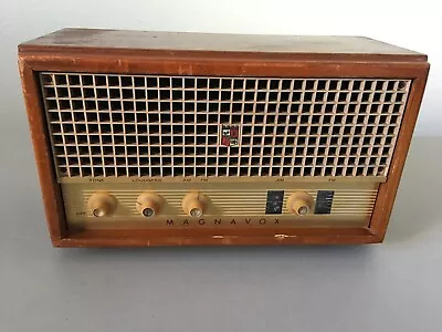 Used Vintage Magnavox Model Fm18 Am & Fm Tube Wood Table Radio Working • $29.99