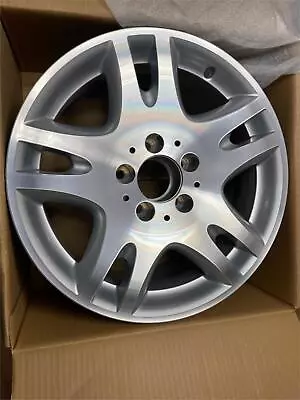 Genuine OEM Mercedes 16x8  Twin 5 Spoke Alloy Wheel Rim W211 2003-2009 E350 E500 • $348.99