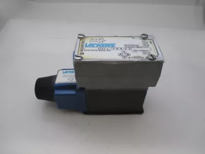 Vickers DG4V-3-7A-M-W-B-40 Hydraulic Valve  • $239.99