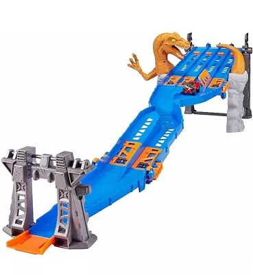 Metal Machines 4-Lane Raptor Attack Track Set By ZURU • $29.98