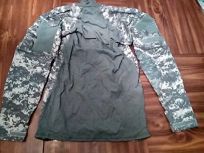 MASSIF ACU Combat Shirt ACS Flame Resistant Top Camo USGI Military SMALL (22-608 • $14.99