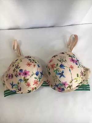 Pink Victoria’s Secret  36D Push Up Floral Bra Multicolor. • $17.99