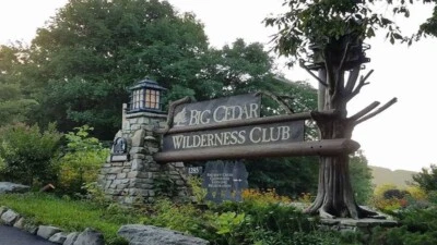 $2550 • Buy Christmas At Big Cedar, 2 Bdrm Presidential Villa, 6 Nights, Dec 22 - 28, 2023