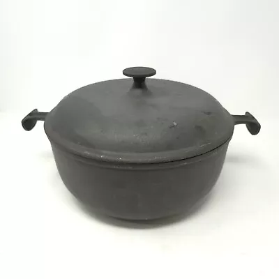 Le Creuset Enzo Mari La Mama Black 5.5QT Enameled Cast Iron Dutch Oven #26 • $95