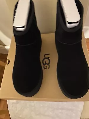 UGG Classic Mini Platform Boots BLACK Size 8 BNIB • £80