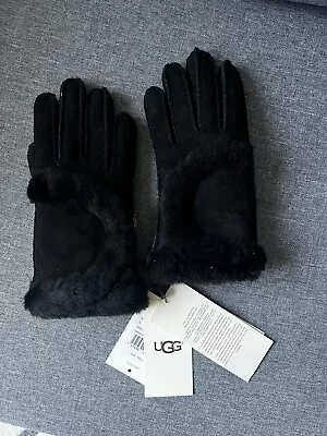 NWT $165 UGG Sheepskin Exposed Seam Glove Size S Black • $49.99