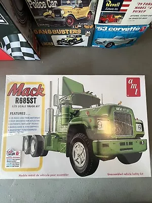 1:25 AMT Mack R685ST Conventional Tractor  Truck 1039 Sealed • $30