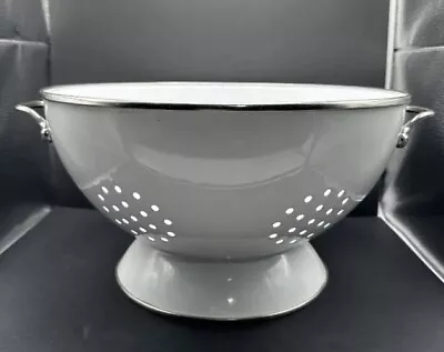 Vtg 2 Handled Gloss White 9” Metal Enamel Colander Kitchen Strainer • $19.99