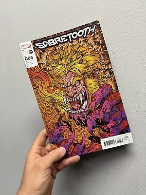 Sabretooth Comic / Marvel 005 Variant Edition  • £1.80