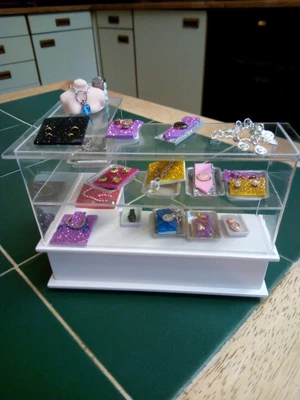 £15 • Buy Dolls House Shop Jewellery Counter And Lots Of Homemade Jewellery
