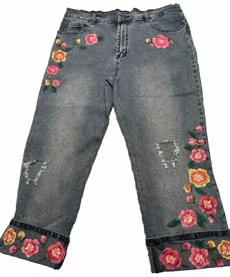 DG2 Diane Gilman Blue Capri Jeans Distressed Floral Embroidered 14 • $24.99