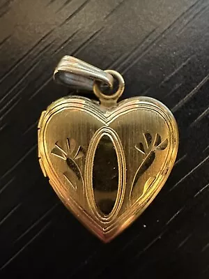 Vintage 12K 1/20 Gold Filled Etched Heart Locket Pendant • $15.50