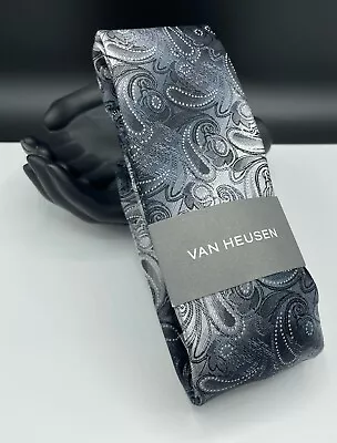 VAN HEUSEN Men's Neck Tie ~ Gray ~ Paisley Pattern ~ NEW MSRP: $45. • $14.99