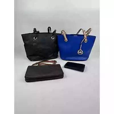 Michael Kors Lot Of 2 Totes 1 Crossbody Purses & 1 Wallet • $80