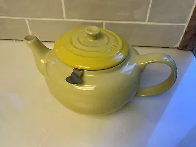 Le Creuset Stoneware Teapot With Infuser Yellow 32oz Capacity • $45