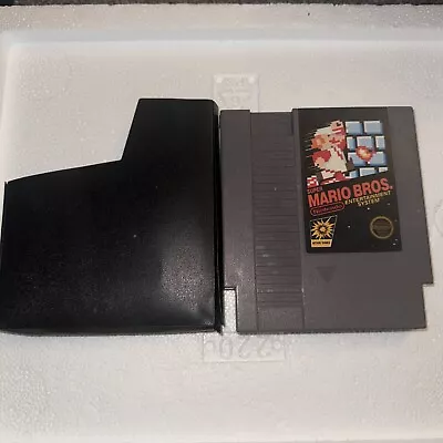 Super Mario Bros. (Nintendo 1985) NES Black Box Label 5 Screw Tested W Sleeve • $22.49