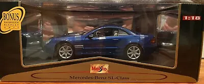 Maisto 1:18 Mercedes-Benz SL Class (Blue) Showroom Premiere Edition • $38