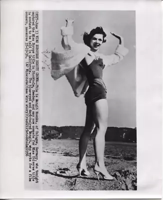 1956 Press Photo Of Margit Nuenke Winner Of The Miss Europe Beauty Contest • $19.99
