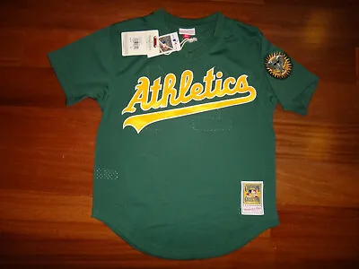 Rickey Henderson 1998 Mitchell & Ness Men's Oakland A's MLB Pullover BP Jersey • $63