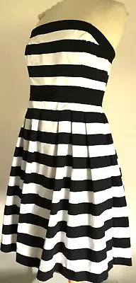 White House Black Market Striped Pinup Dress Halter 6 Knee Length Removable S • $24