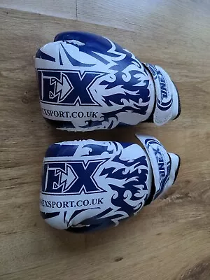 £6 • Buy 6oz Martial Arts Gloves - Sparring - Karate -  TkD - Boxing - MMA -Kids