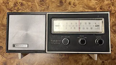 Vintage Panasonic FM-AM Solid State Transistor Table Radio Model RE-6137 Tested • $24.99