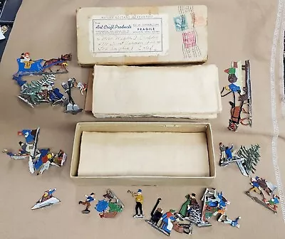 Antique 31 Pcs GERMAN Metal Lead HEINRICHSEN ART Figures Christmas Winter • $229.95