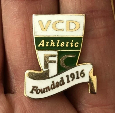 £2.49 • Buy Quality Non League Vcd Athletic Fc Crest  Enamel Pin Badge