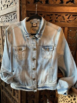 $29 • Buy Ladies Vintage Denim Jacket. Bershka Brand.USA.100% Cotton.Mid Weight.As New.