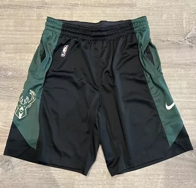 Nike Dri-Fit NBA Milwaukee Bucks Practice Shorts - Men’s Size Medium Black Green • $39.99