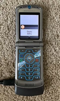 READ FIRST Motorola RAZR V3 Gray (AT&T) Cellular Phone For Parts/As Is • $24.95