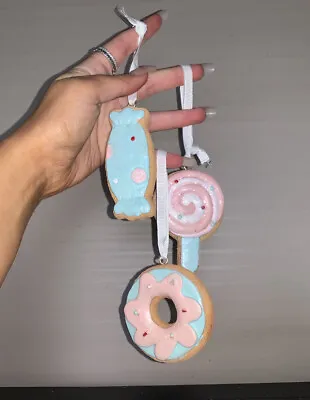 TKMAXX Gingerbread Doughnut Lolly Christmas Tree Ornaments Set NEW Pink Blue • £15