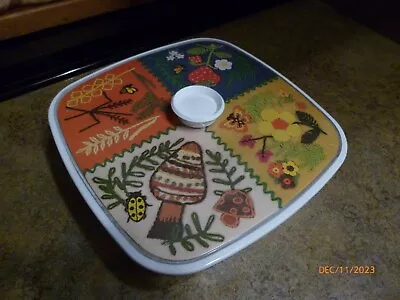 Vintage 9 X 9  Nonstick Baking Pan. Has Plastic Lid With Mushroom Flower + • $18