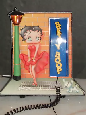 BETTY BOOP 1998 KING FEATURES Marilyn Monroe Pose Street Lamp TELEPHONE • $50