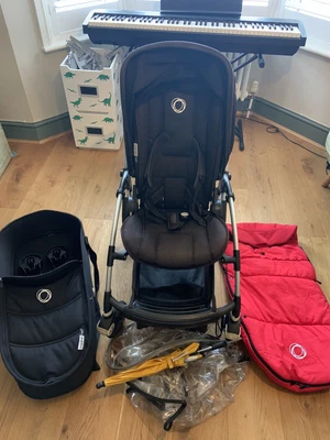 £150 • Buy Bugaboo Bee 5 Pushchair/ Basinet/Footmuff Etc. Good Condition 
