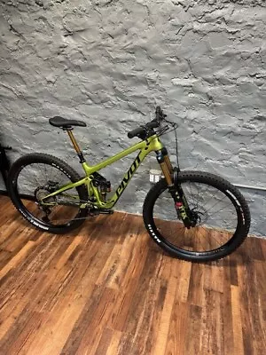 Pivot Cycles Switchblade Pro Xt/xtr Medium • $5500