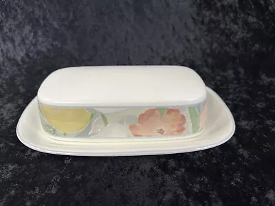 Mikasa Intaglio CAC41 CEZANNE 1/4 Pound Covered Butter Dish • $15.99