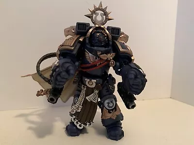 JOYTOY X Warhammer 40k Ultramarines Chapter Master Marneus Calgar 1/18 • $64.99