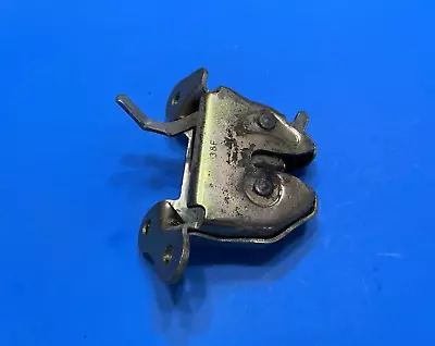 89 90 91 92 93 94 Geo Metro 2 DOOR Only Liftgate Hatch Latch Lock Mechanism • $40