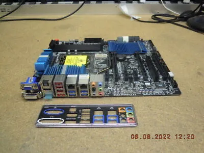 Gigabyte GA-Z77X-UD5H LGA1155 Gaming Z77 Intel PC ATX SLI Motherboard * Rev. 1.1 • $94.95