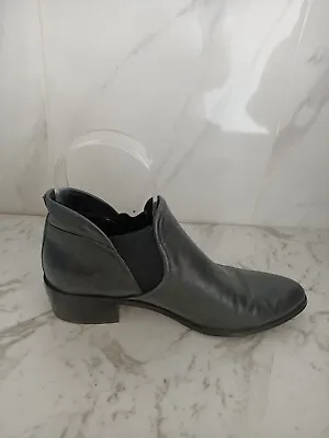 Django & Juliette Size 39/8 Leather Ankle Boots Black • $35