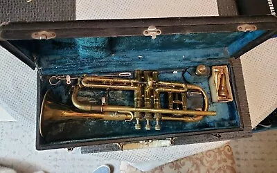 Vintage 1936 C.G. Conn Trumpet With Case And 3 Mouthpieces - Collectible!  • $380